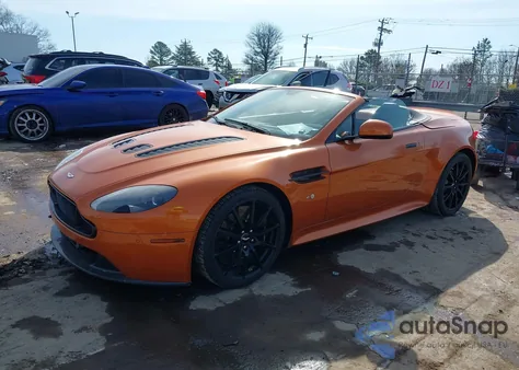 2017 Aston Martin V12 Vantage S z USA, uszkodzony, nr VIN SCFEKBFR4HGS23003